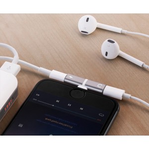 FitPlus FT-AC26 Lightning Şarj + Kulaklık Çoğaltıcı Mini Adaptör Siyah